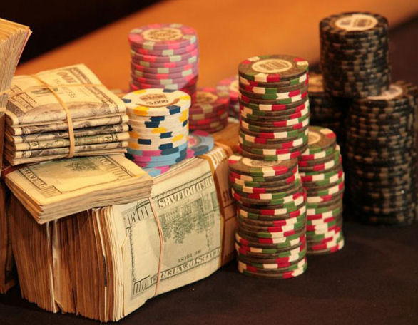 poker bankroll legal