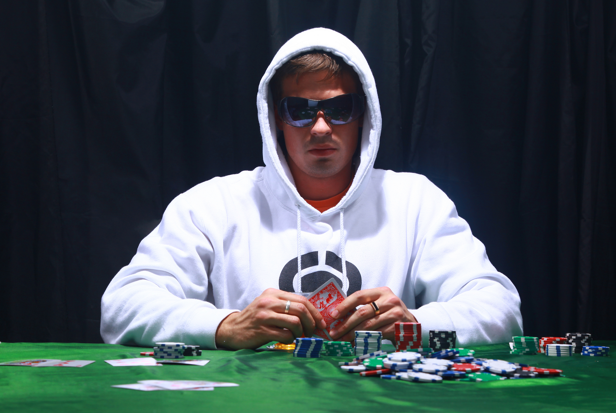 cool-poker-player.jpg